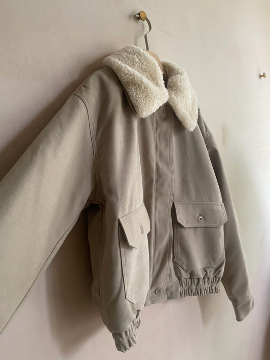 Boa attached collar Zipup JK -Beige-