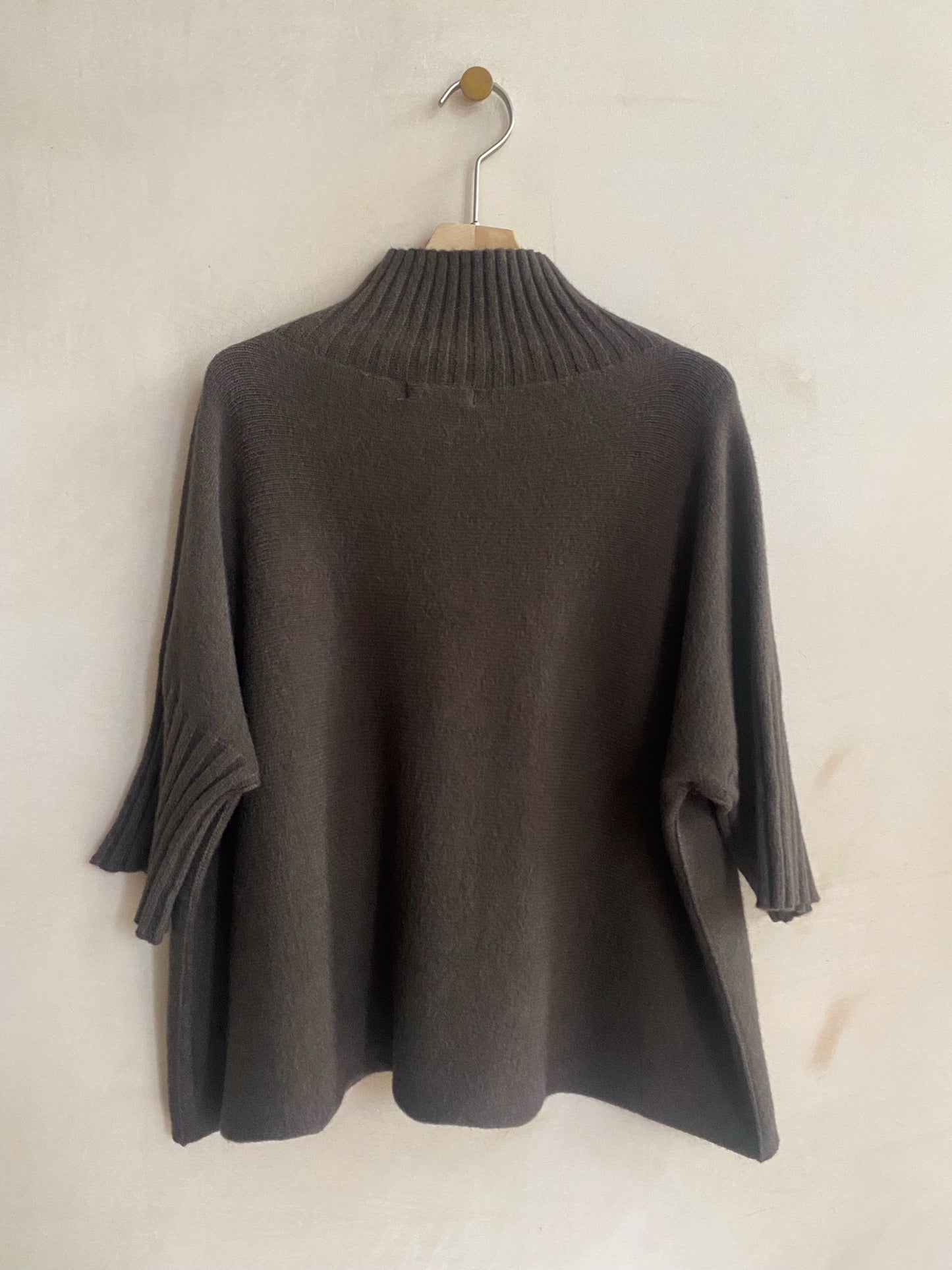 Polo neck h/S rib sleeve knit  -Brown-