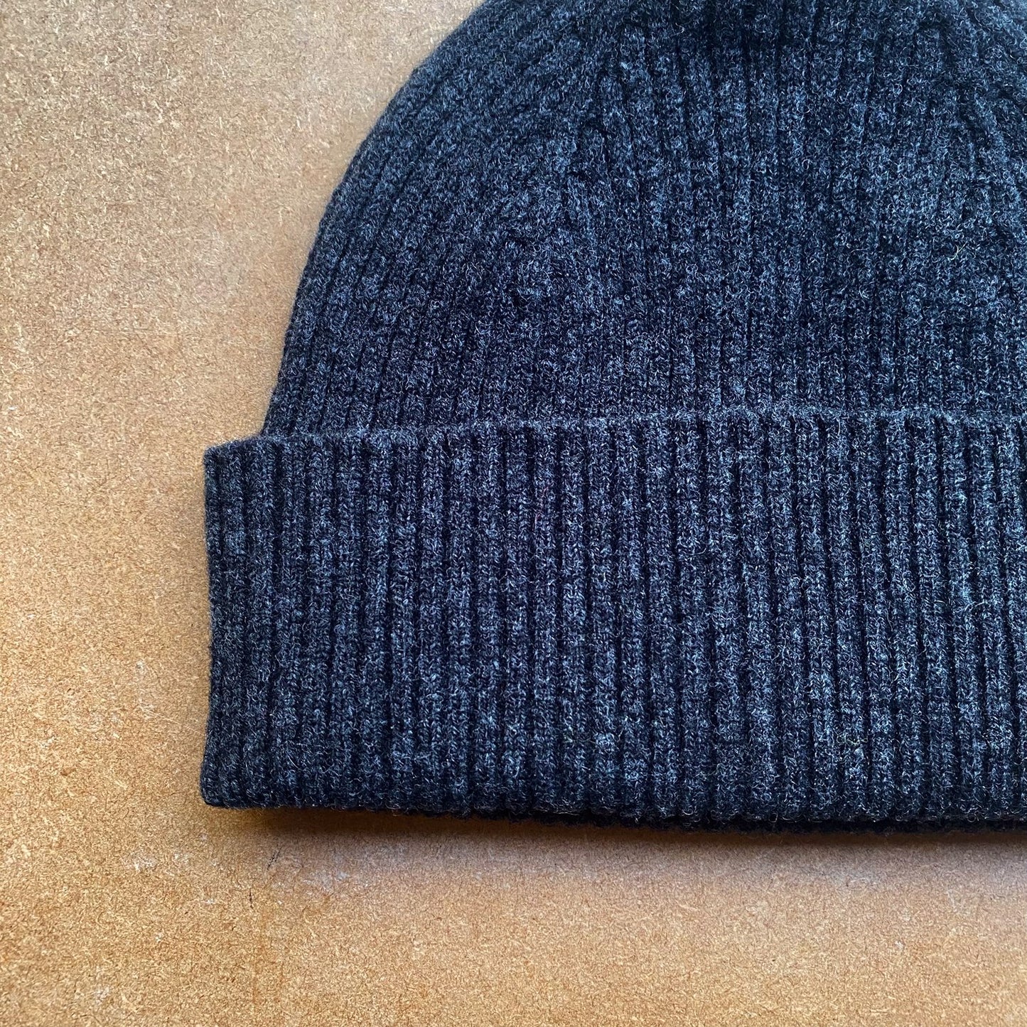 Beanie hat charcoal By green grove wevers
