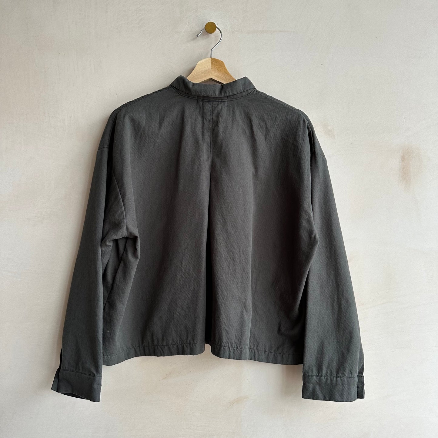 Front Two SQ pockets shirts -Charcoal-