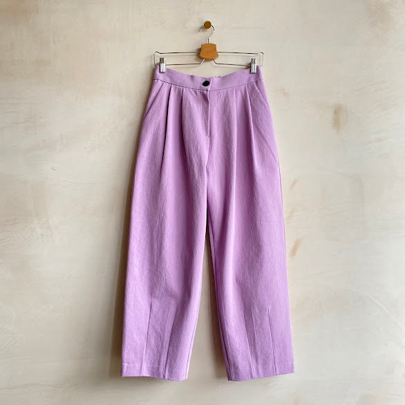 Pleated leg trousers -Purple-