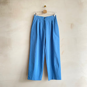 Pleated leg trousers -Blue-