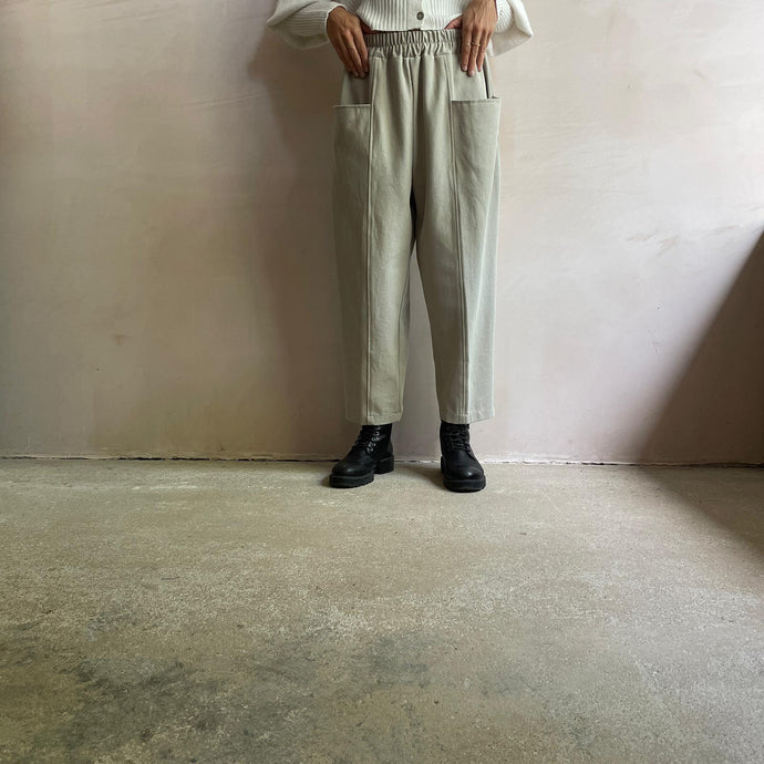 Full Length baggy Trousers with Floppy Front Pockets -Ivory-