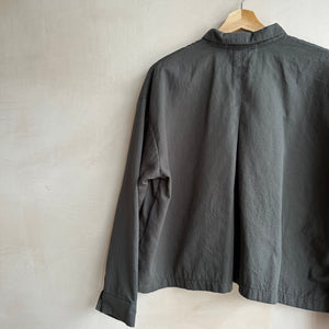 Front Two SQ pockets shirts -Charcoal-