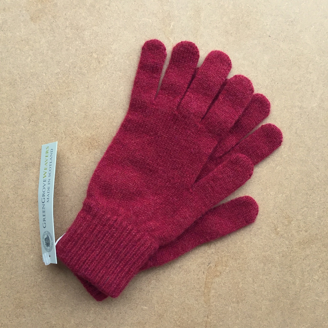 Green Grove Weavers Gloves Lambswool gloves berry