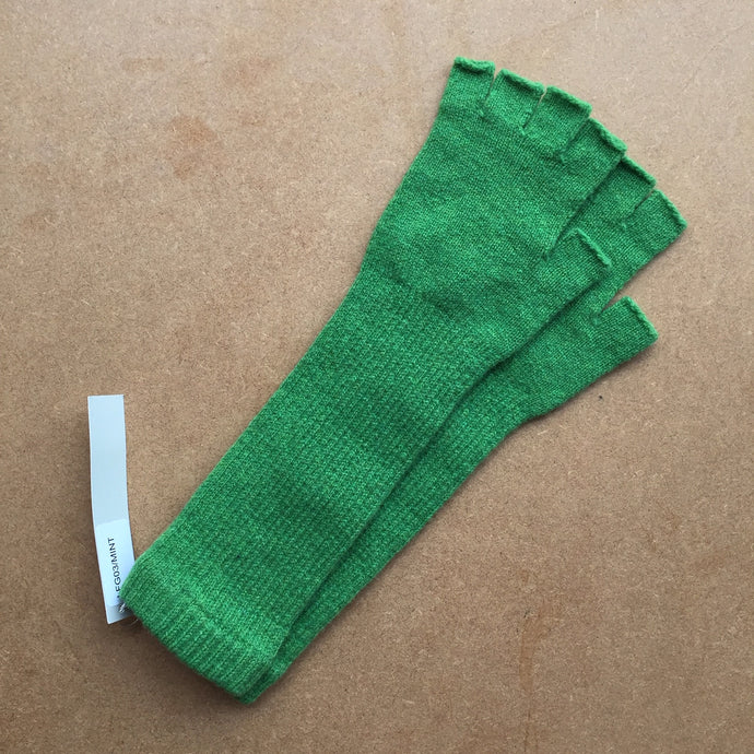Green Grove Weavers Long fingerless gloves -Mint-