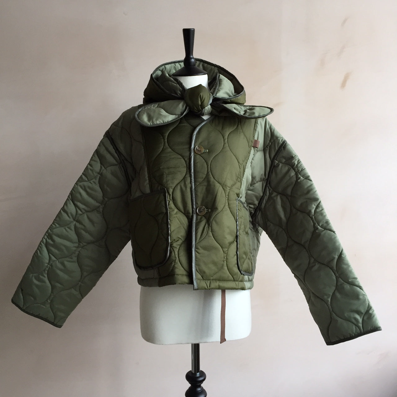 Quilting hood short JK with attached hood -Khaki-
