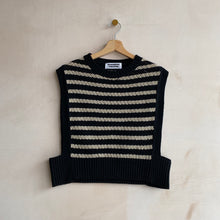 Stripe knit vest -RED-