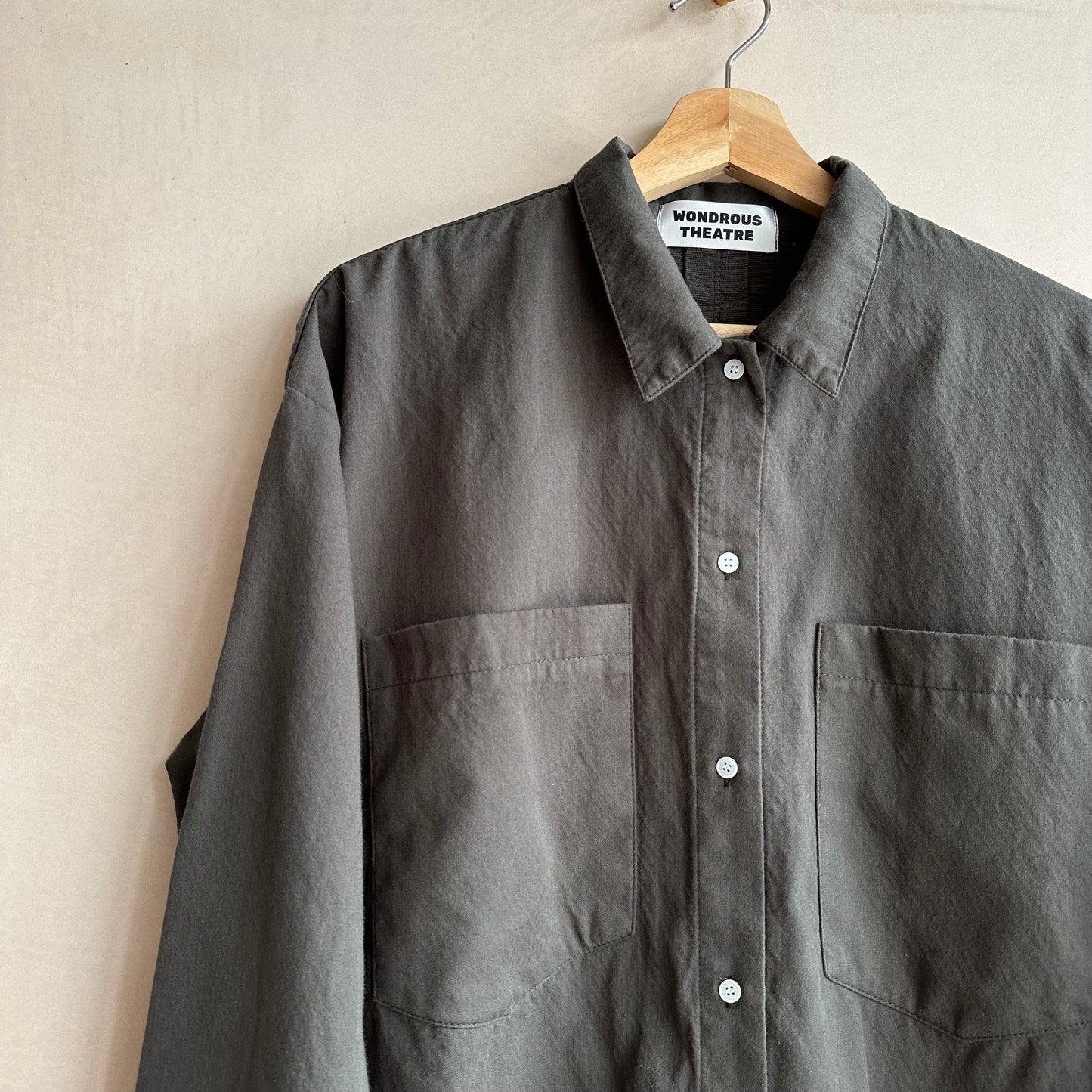 Front Two SQ pockets shirts -Charcoal-