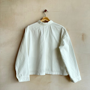 Front Two SQ pockets shirts -White-